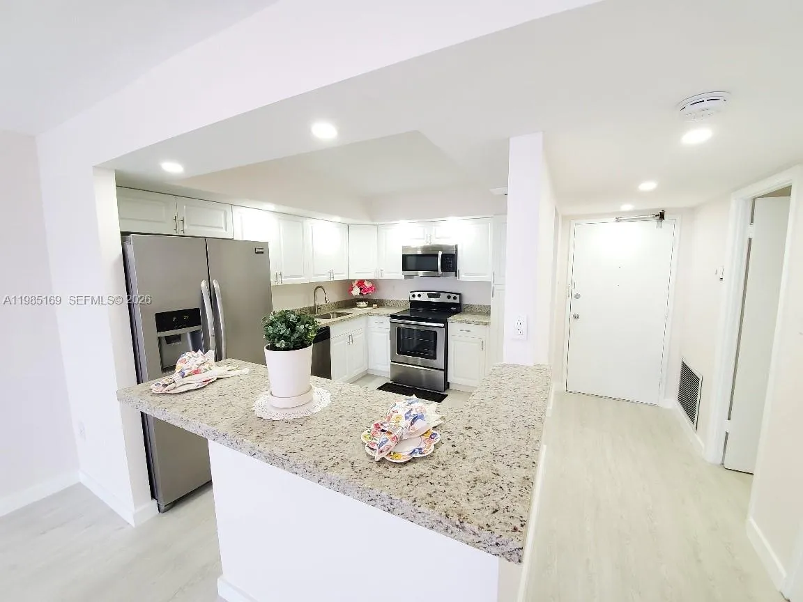 18011 Biscayne Blvd 503, Aventura, Florida 33160, Aventura, Florida 33160, 1 Bedroom Bedrooms, ,1 BathroomBathrooms,Residential Lease,For Rent,18011 Biscayne Blvd 503, Aventura, Florida 33160,A11985169