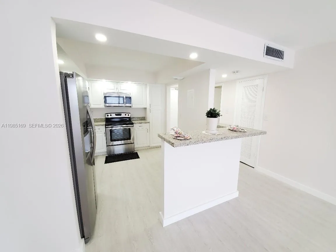 18011 Biscayne Blvd 503, Aventura, Florida 33160, Aventura, Florida 33160, 1 Bedroom Bedrooms, ,1 BathroomBathrooms,Residential Lease,For Rent,18011 Biscayne Blvd 503, Aventura, Florida 33160,A11985169