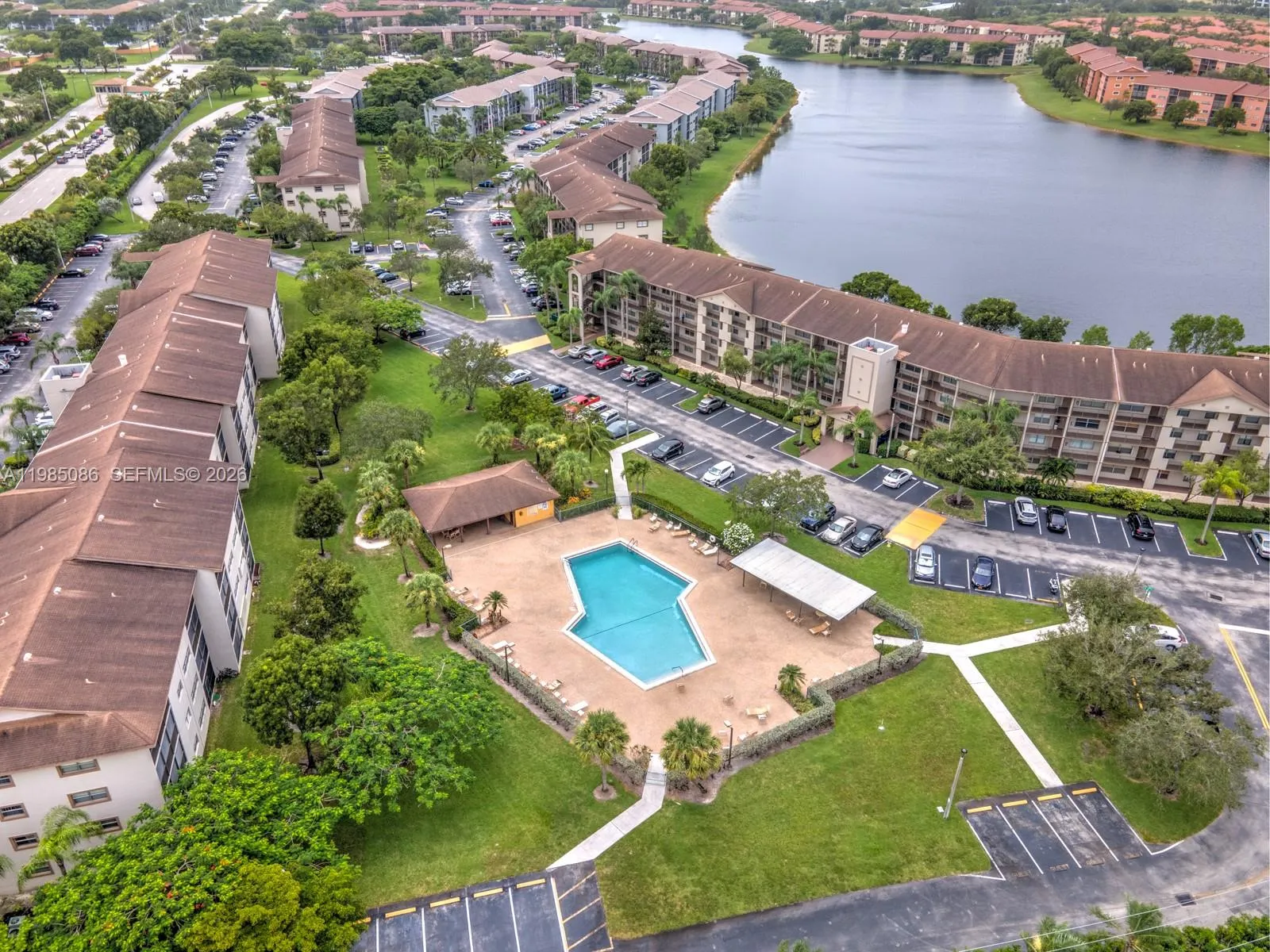 13500 Sw 1st St 307u, Pembroke Pines, Florida 3302, Pembroke Pines, Florida 33027, 1 Bedroom Bedrooms, ,1 BathroomBathrooms,Residential Lease,For Rent,13500 Sw 1st St 307u, Pembroke Pines, Florida 3302,A11985086