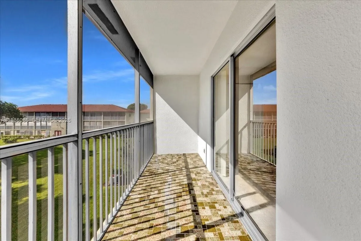13500 Sw 1st St 307u, Pembroke Pines, Florida 3302, Pembroke Pines, Florida 33027, 1 Bedroom Bedrooms, ,1 BathroomBathrooms,Residential Lease,For Rent,13500 Sw 1st St 307u, Pembroke Pines, Florida 3302,A11985086