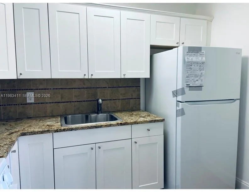 1300 Salzedo St 5, Coral Gables, Florida 33134, Coral Gables, Florida 33134, 1 Bedroom Bedrooms, ,1 BathroomBathrooms,Residential Lease,For Rent,1300 Salzedo St 5, Coral Gables, Florida 33134,A11983411