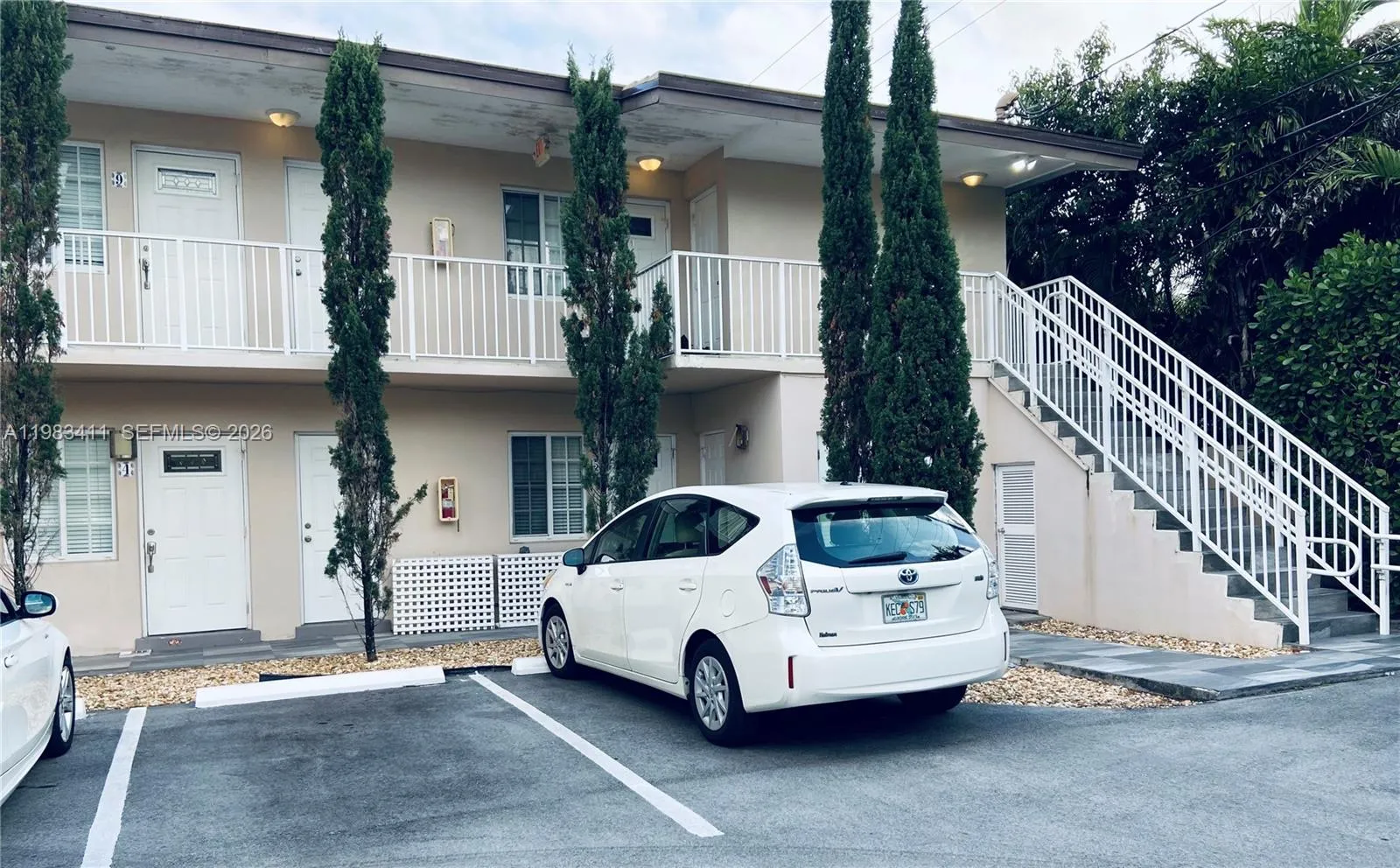 1300 Salzedo St 5, Coral Gables, Florida 33134, Coral Gables, Florida 33134, 1 Bedroom Bedrooms, ,1 BathroomBathrooms,Residential Lease,For Rent,1300 Salzedo St 5, Coral Gables, Florida 33134,A11983411