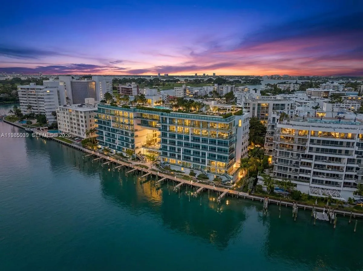 9201 E Bay Harbor Dr 604, Bay Harbor Islands, Flor, Bay Harbor Islands, Florida 33154, 2 Bedrooms Bedrooms, ,2 BathroomsBathrooms,Residential Lease,For Rent,9201 E Bay Harbor Dr 604, Bay Harbor Islands, Flor,A11985039