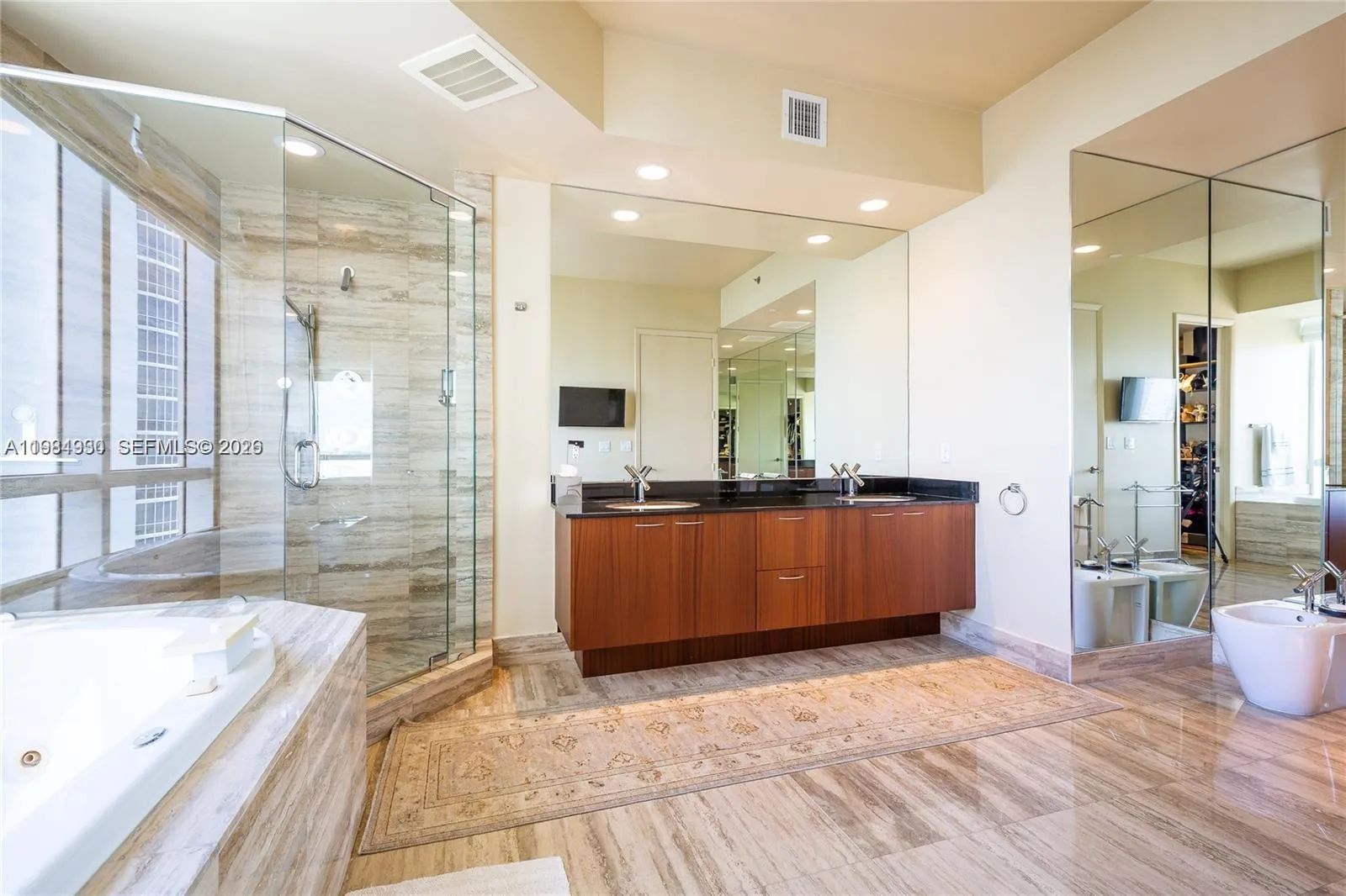 16001 Collins Ave 1106, Sunny Isles Beach, Florida, Sunny Isles Beach, Florida 33160, 3 Bedrooms Bedrooms, ,3 BathroomsBathrooms,Residential Lease,For Rent,16001 Collins Ave 1106, Sunny Isles Beach, Florida,A11984930