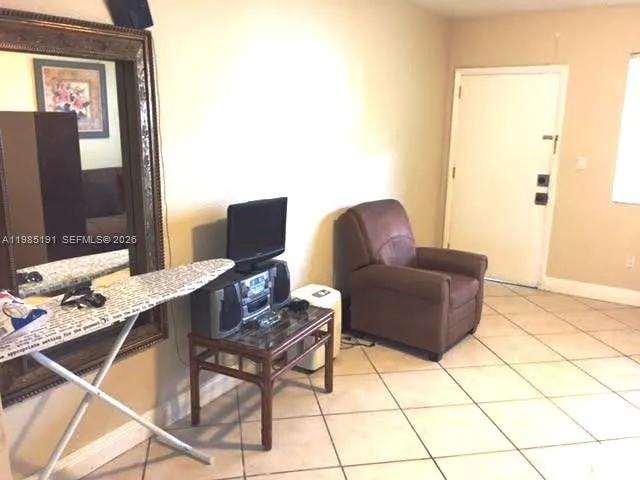 7315 Byron Ave 6, Miami Beach, Florida 33141, Miami Beach, Florida 33141, ,1 BathroomBathrooms,Residential Lease,For Rent,7315 Byron Ave 6, Miami Beach, Florida 33141,A11985191