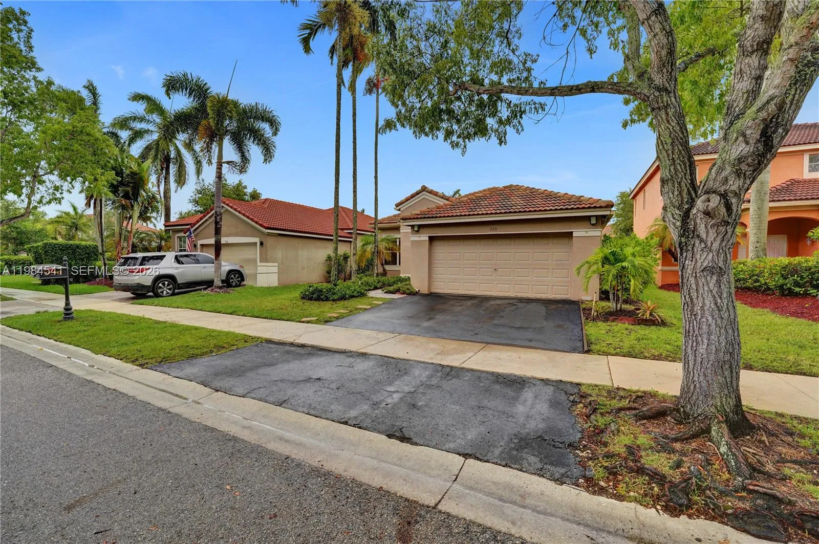 930 W Bluewood Ter, Weston, Florida 33327, Weston, Florida 33327, 3 Bedrooms Bedrooms, ,2 BathroomsBathrooms,Residential Lease,For Rent,930 W Bluewood Ter, Weston, Florida 33327,A11984541