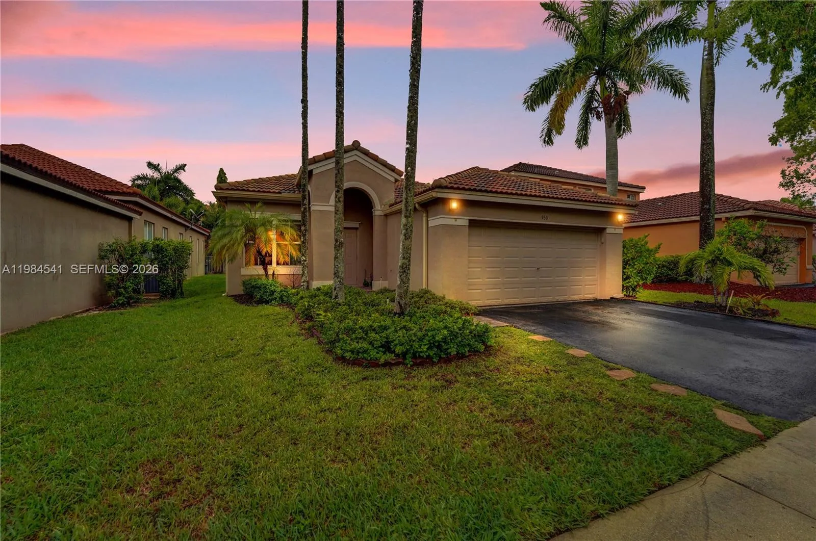 930 W Bluewood Ter, Weston, Florida 33327, Weston, Florida 33327, 3 Bedrooms Bedrooms, ,2 BathroomsBathrooms,Residential Lease,For Rent,930 W Bluewood Ter, Weston, Florida 33327,A11984541