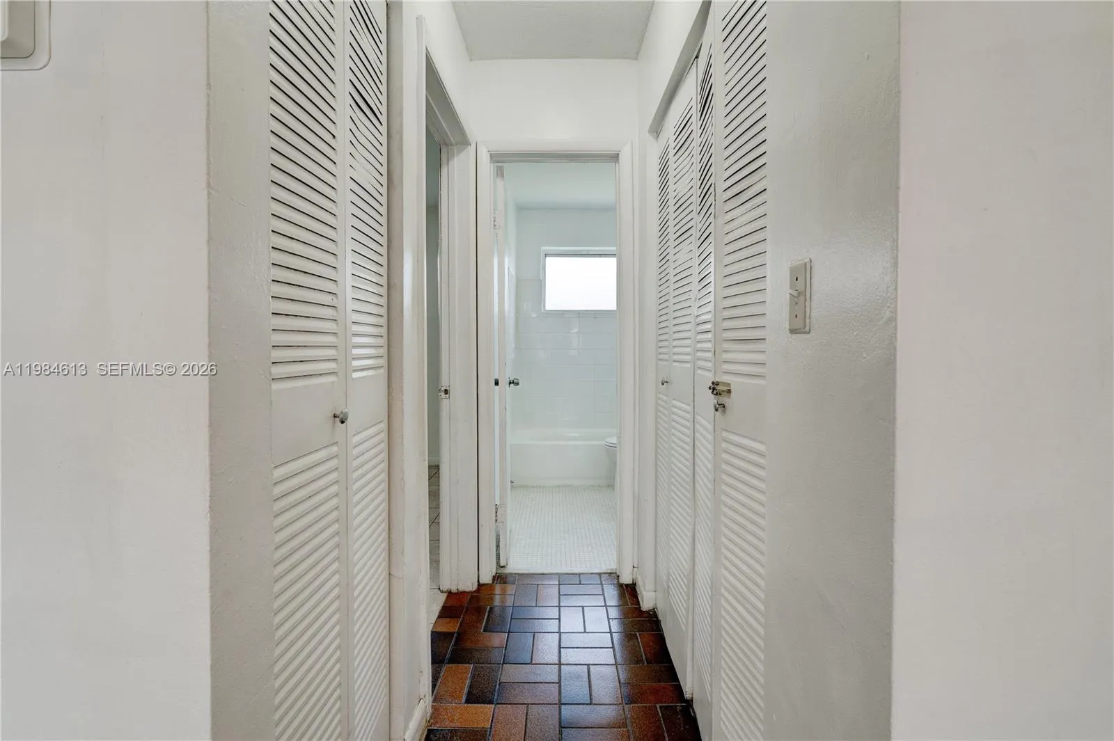 856 Sw 10th St #2, Hallandale Beach, Florida 33009, Hallandale Beach, Florida 33009, 1 Bedroom Bedrooms, ,1 BathroomBathrooms,Residential Lease,For Rent,856 Sw 10th St #2, Hallandale Beach, Florida 33009,A11984613
