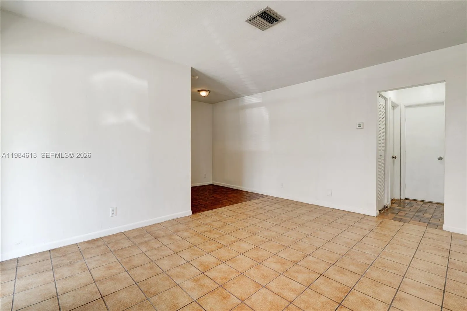 856 Sw 10th St #2, Hallandale Beach, Florida 33009, Hallandale Beach, Florida 33009, 1 Bedroom Bedrooms, ,1 BathroomBathrooms,Residential Lease,For Rent,856 Sw 10th St #2, Hallandale Beach, Florida 33009,A11984613