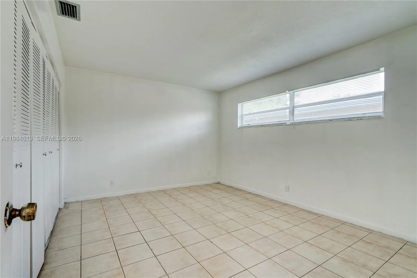 856 Sw 10th St #2, Hallandale Beach, Florida 33009, Hallandale Beach, Florida 33009, 1 Bedroom Bedrooms, ,1 BathroomBathrooms,Residential Lease,For Rent,856 Sw 10th St #2, Hallandale Beach, Florida 33009,A11984613
