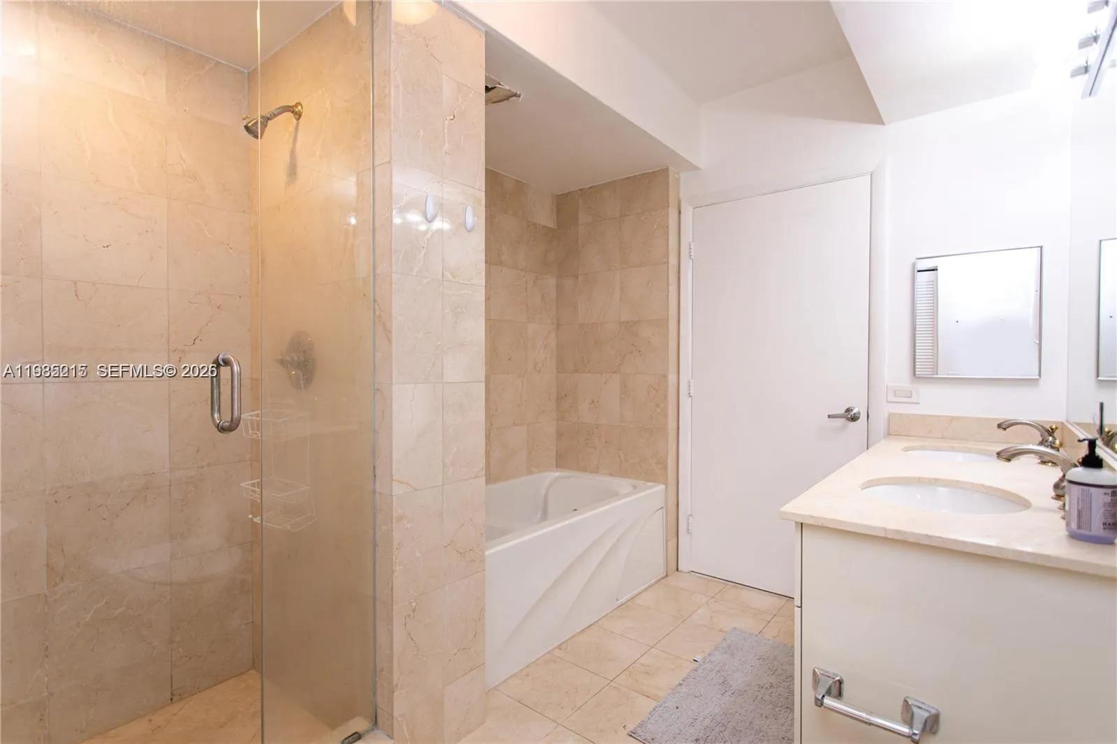 6365 Collins Ave 806, Miami Beach, Florida 33141, Miami Beach, Florida 33141, 1 Bedroom Bedrooms, ,1 BathroomBathrooms,Residential Lease,For Rent,6365 Collins Ave 806, Miami Beach, Florida 33141,A11985215
