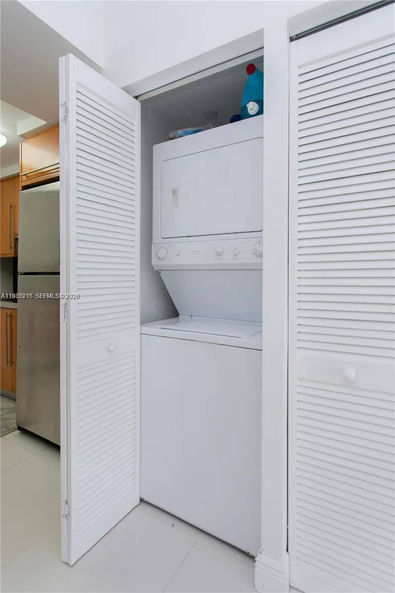 6365 Collins Ave 806, Miami Beach, Florida 33141, Miami Beach, Florida 33141, 1 Bedroom Bedrooms, ,1 BathroomBathrooms,Residential Lease,For Rent,6365 Collins Ave 806, Miami Beach, Florida 33141,A11985215