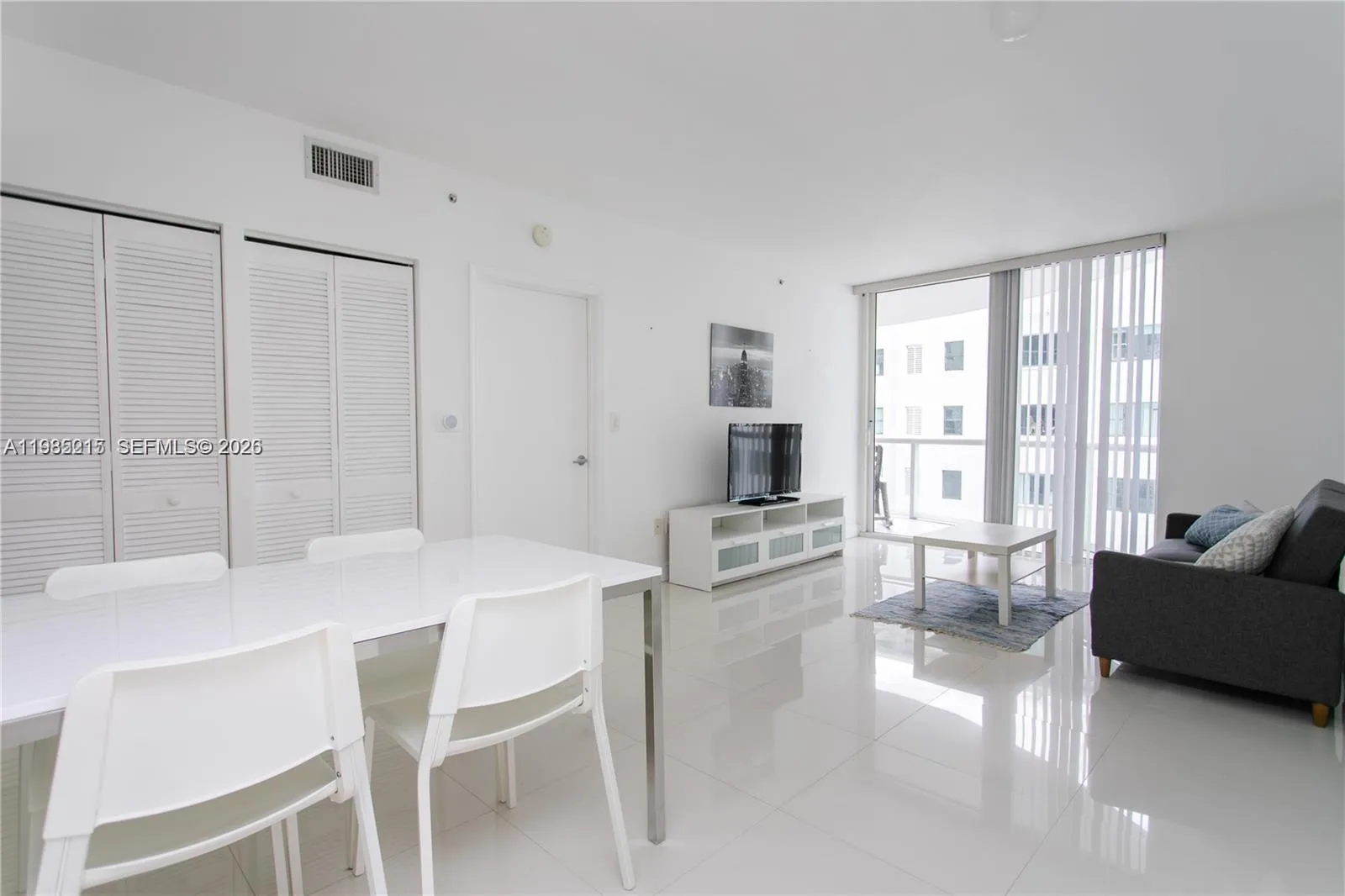 6365 Collins Ave 806, Miami Beach, Florida 33141, Miami Beach, Florida 33141, 1 Bedroom Bedrooms, ,1 BathroomBathrooms,Residential Lease,For Rent,6365 Collins Ave 806, Miami Beach, Florida 33141,A11985215