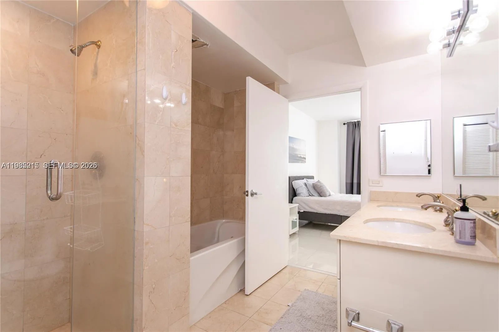 6365 Collins Ave 806, Miami Beach, Florida 33141, Miami Beach, Florida 33141, 1 Bedroom Bedrooms, ,1 BathroomBathrooms,Residential Lease,For Rent,6365 Collins Ave 806, Miami Beach, Florida 33141,A11985215