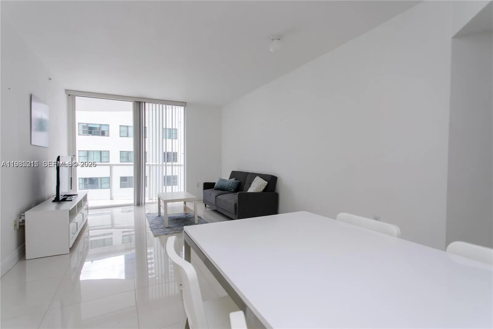 6365 Collins Ave 806, Miami Beach, Florida 33141, Miami Beach, Florida 33141, 1 Bedroom Bedrooms, ,1 BathroomBathrooms,Residential Lease,For Rent,6365 Collins Ave 806, Miami Beach, Florida 33141,A11985215