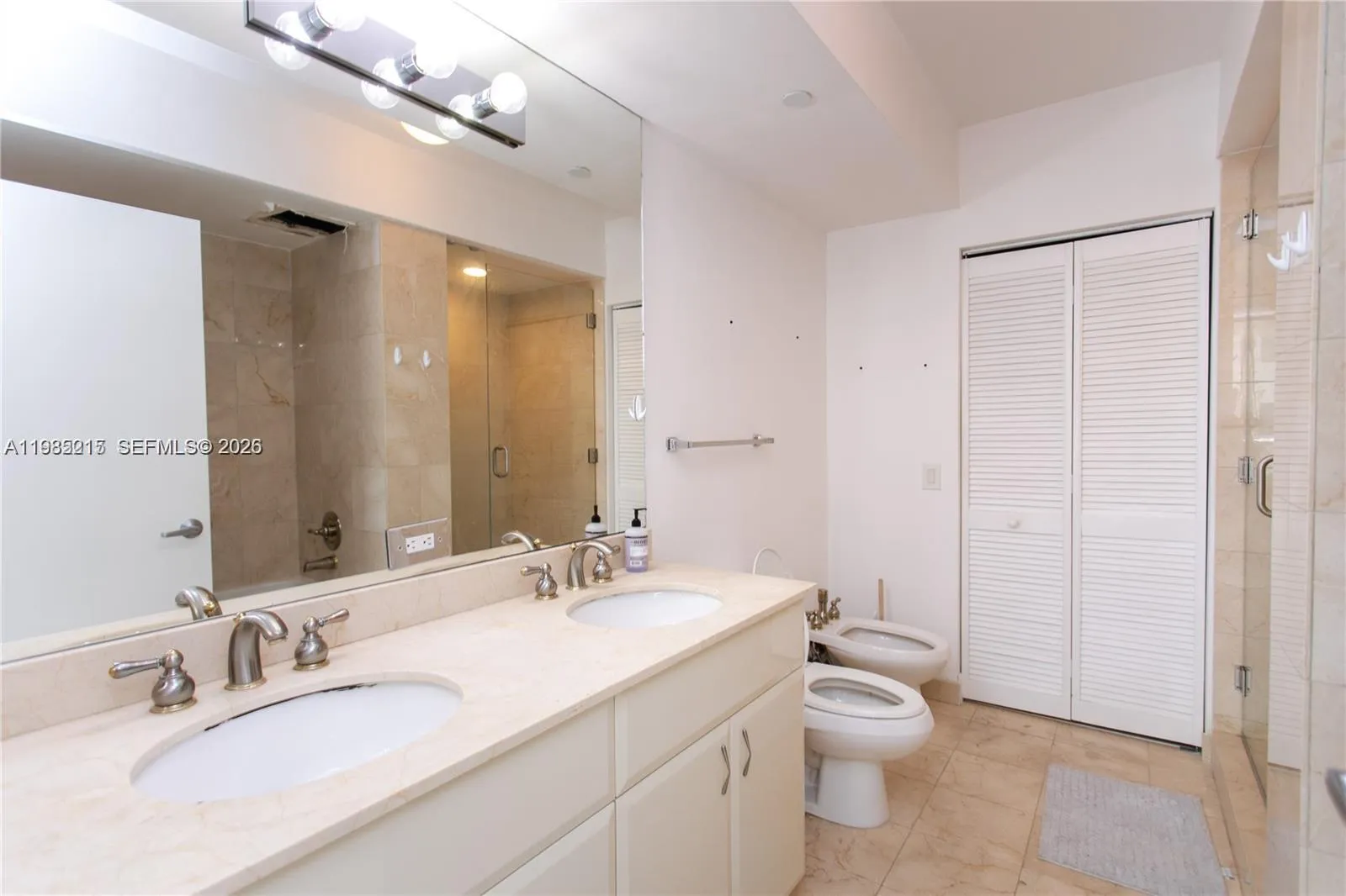 6365 Collins Ave 806, Miami Beach, Florida 33141, Miami Beach, Florida 33141, 1 Bedroom Bedrooms, ,1 BathroomBathrooms,Residential Lease,For Rent,6365 Collins Ave 806, Miami Beach, Florida 33141,A11985215