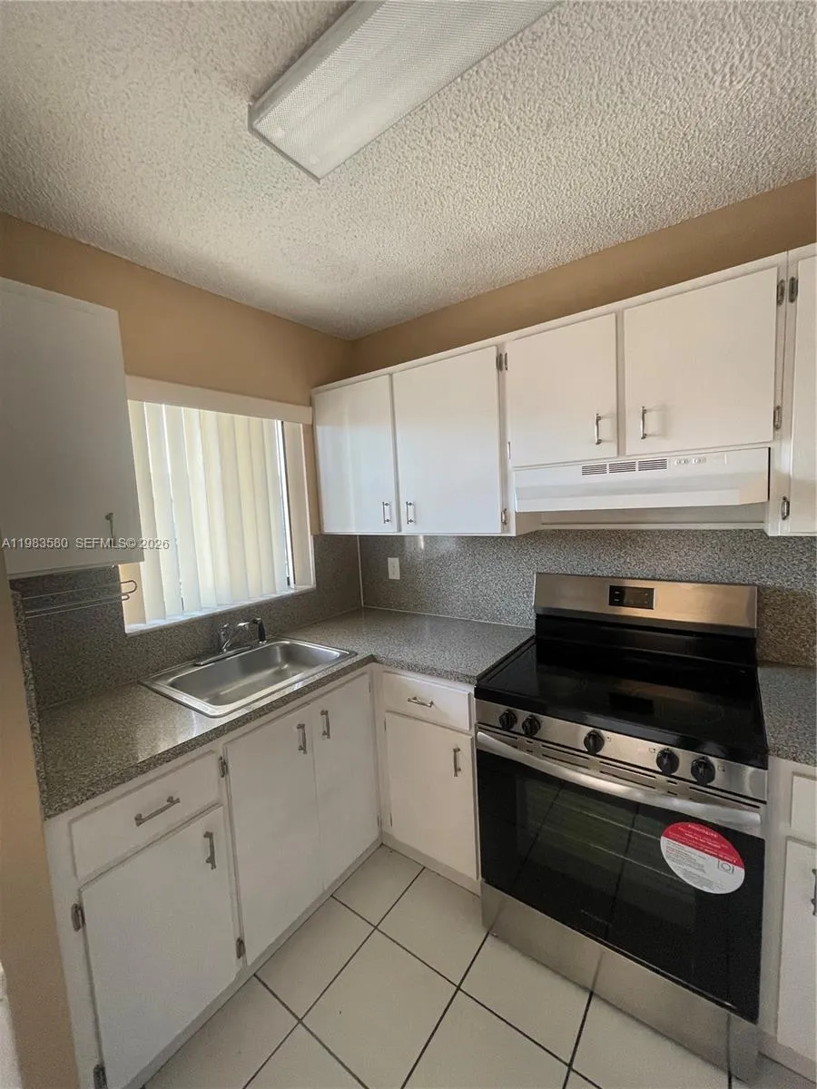 6121 W 24th Ave 206, Hialeah, Florida 33016, Hialeah, Florida 33016, 2 Bedrooms Bedrooms, ,1 BathroomBathrooms,Residential Lease,For Rent,6121 W 24th Ave 206, Hialeah, Florida 33016,A11983580