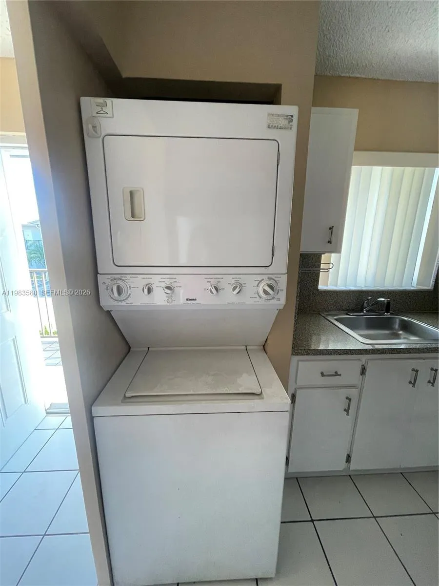 6121 W 24th Ave 206, Hialeah, Florida 33016, Hialeah, Florida 33016, 2 Bedrooms Bedrooms, ,1 BathroomBathrooms,Residential Lease,For Rent,6121 W 24th Ave 206, Hialeah, Florida 33016,A11983580