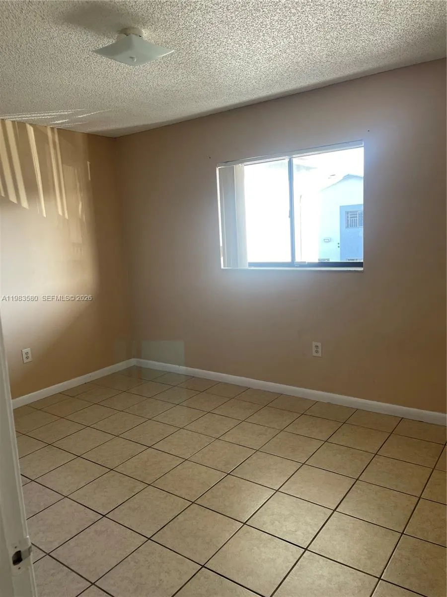 6121 W 24th Ave 206, Hialeah, Florida 33016, Hialeah, Florida 33016, 2 Bedrooms Bedrooms, ,1 BathroomBathrooms,Residential Lease,For Rent,6121 W 24th Ave 206, Hialeah, Florida 33016,A11983580