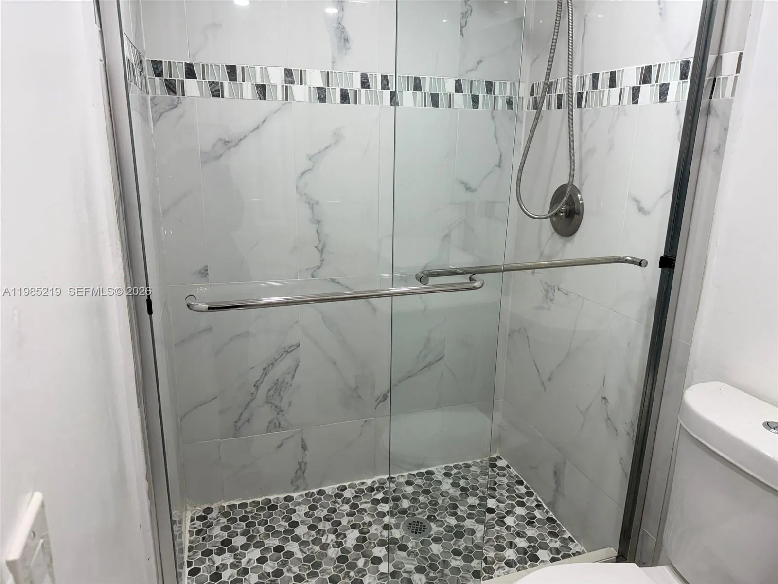 6055 W 19th Ave 311, Hialeah, Florida 33012, Hialeah, Florida 33012, 2 Bedrooms Bedrooms, ,2 BathroomsBathrooms,Residential Lease,For Rent,6055 W 19th Ave 311, Hialeah, Florida 33012,A11985219