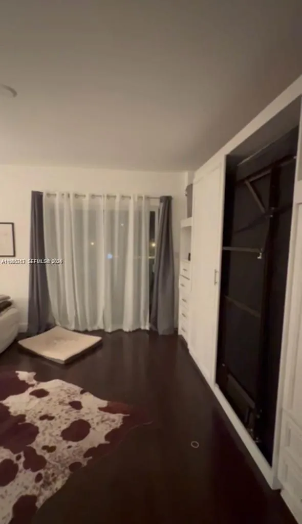 2740 Sw 28th Ter 503, Miami, Florida 33133, Miami, Florida 33133, ,1 BathroomBathrooms,Residential Lease,For Rent,2740 Sw 28th Ter 503, Miami, Florida 33133,A11985217