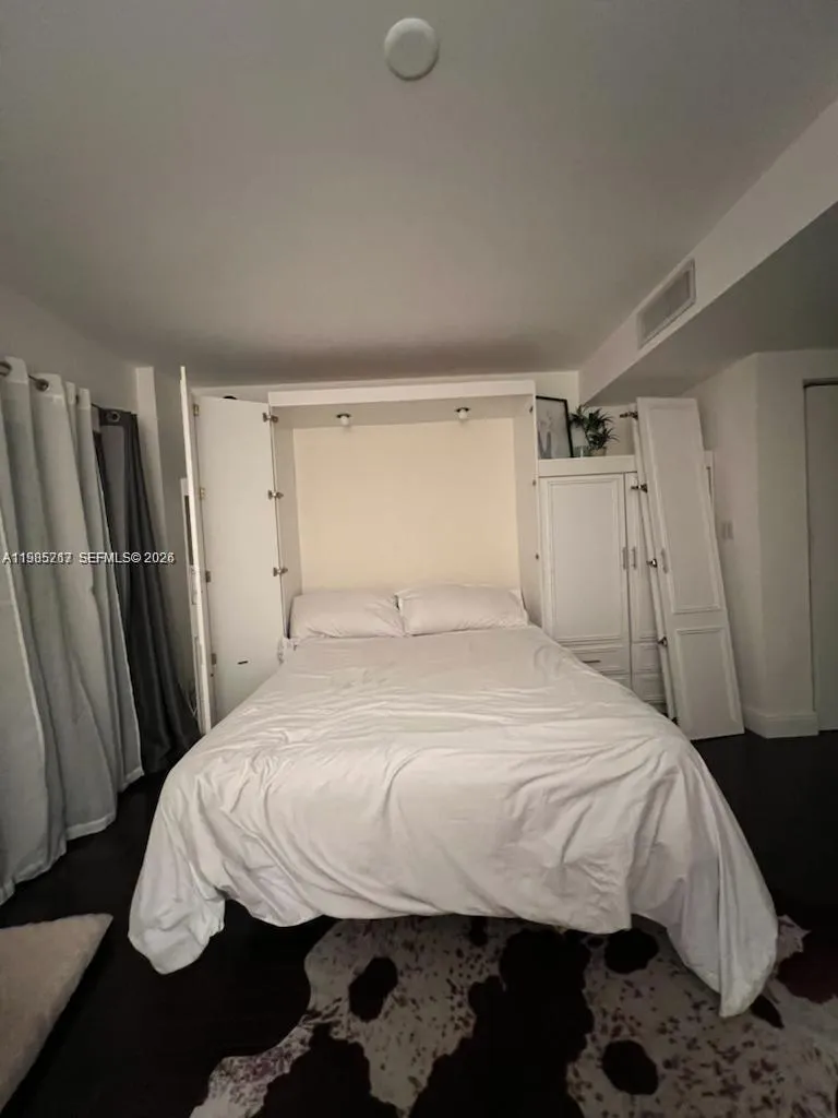 2740 Sw 28th Ter 503, Miami, Florida 33133, Miami, Florida 33133, ,1 BathroomBathrooms,Residential Lease,For Rent,2740 Sw 28th Ter 503, Miami, Florida 33133,A11985217