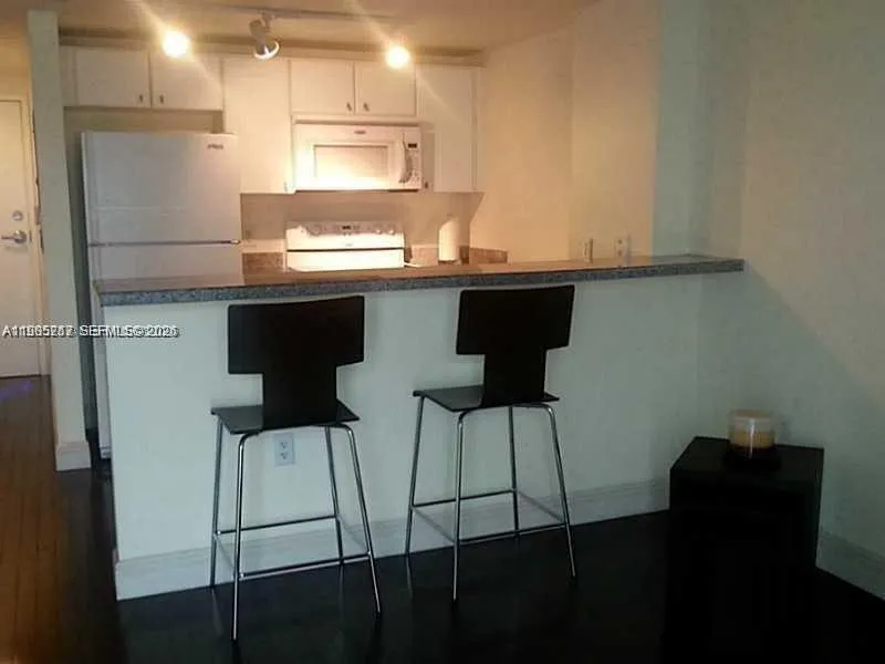 2740 Sw 28th Ter 503, Miami, Florida 33133, Miami, Florida 33133, ,1 BathroomBathrooms,Residential Lease,For Rent,2740 Sw 28th Ter 503, Miami, Florida 33133,A11985217