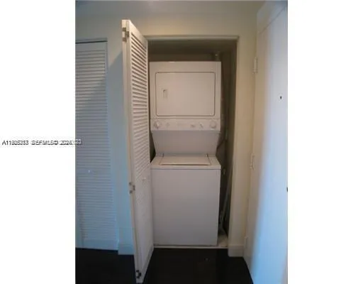 2740 Sw 28th Ter 503, Miami, Florida 33133, Miami, Florida 33133, ,1 BathroomBathrooms,Residential Lease,For Rent,2740 Sw 28th Ter 503, Miami, Florida 33133,A11985217