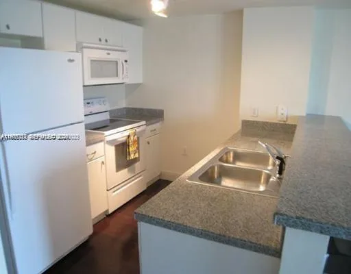 2740 Sw 28th Ter 503, Miami, Florida 33133, Miami, Florida 33133, ,1 BathroomBathrooms,Residential Lease,For Rent,2740 Sw 28th Ter 503, Miami, Florida 33133,A11985217