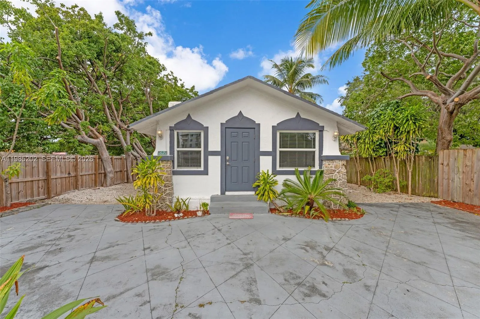 1621 Nw 55th St, Miami, Florida 33142, Miami, Florida 33142, 2 Bedrooms Bedrooms, ,2 BathroomsBathrooms,Residential Lease,For Rent,1621 Nw 55th St, Miami, Florida 33142,A11985202