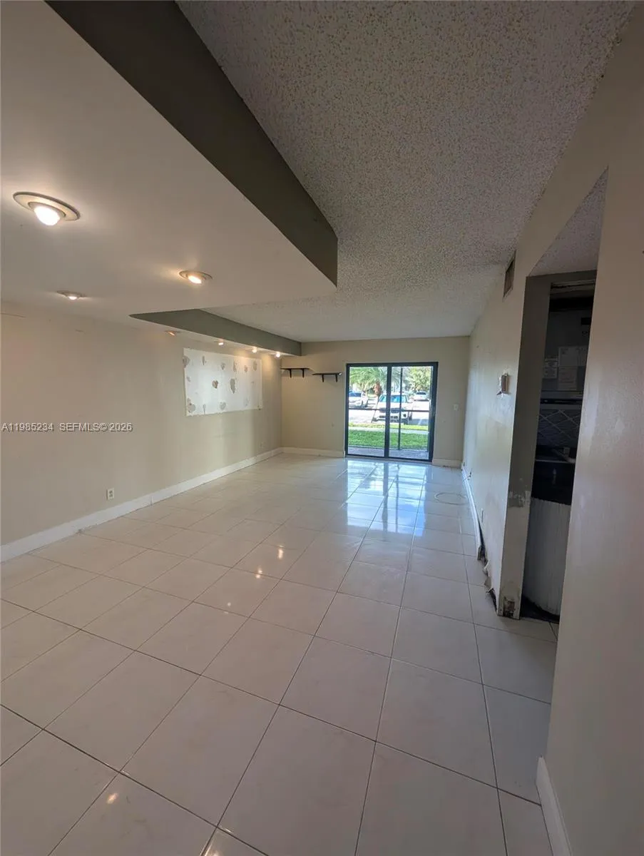 3720 N Pine Island Rd 136, Sunrise, Florida 33351, Sunrise, Florida 33351, 2 Bedrooms Bedrooms, 1 Room Rooms,1 BathroomBathrooms,Residential,For Sale,3720 N Pine Island Rd 136, Sunrise, Florida 33351,A11985234
