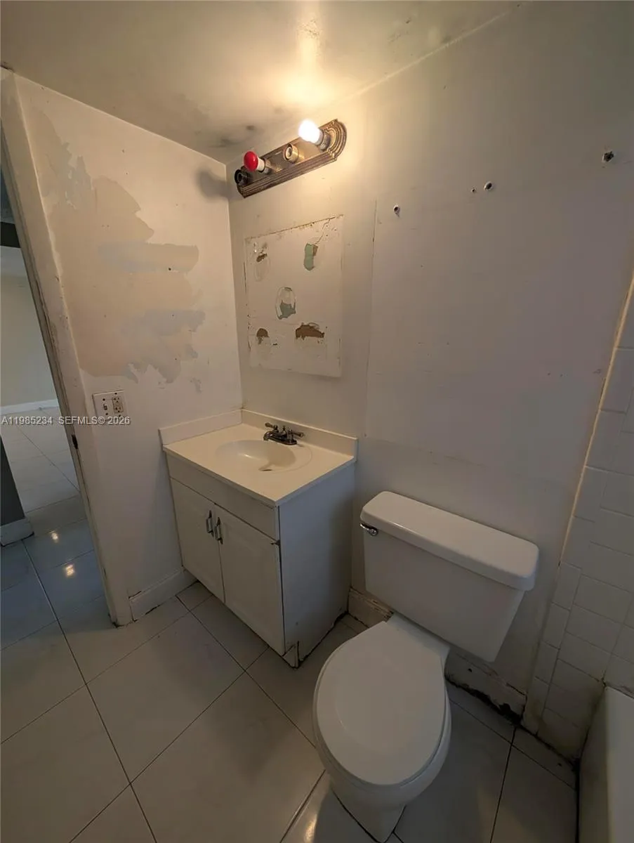 3720 N Pine Island Rd 136, Sunrise, Florida 33351, Sunrise, Florida 33351, 2 Bedrooms Bedrooms, 1 Room Rooms,1 BathroomBathrooms,Residential,For Sale,3720 N Pine Island Rd 136, Sunrise, Florida 33351,A11985234
