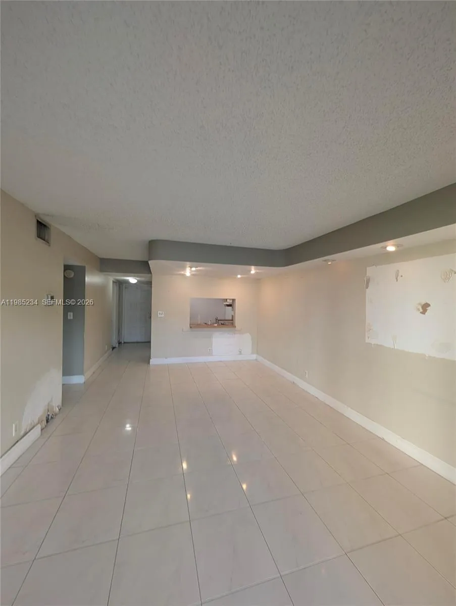 3720 N Pine Island Rd 136, Sunrise, Florida 33351, Sunrise, Florida 33351, 2 Bedrooms Bedrooms, 1 Room Rooms,1 BathroomBathrooms,Residential,For Sale,3720 N Pine Island Rd 136, Sunrise, Florida 33351,A11985234