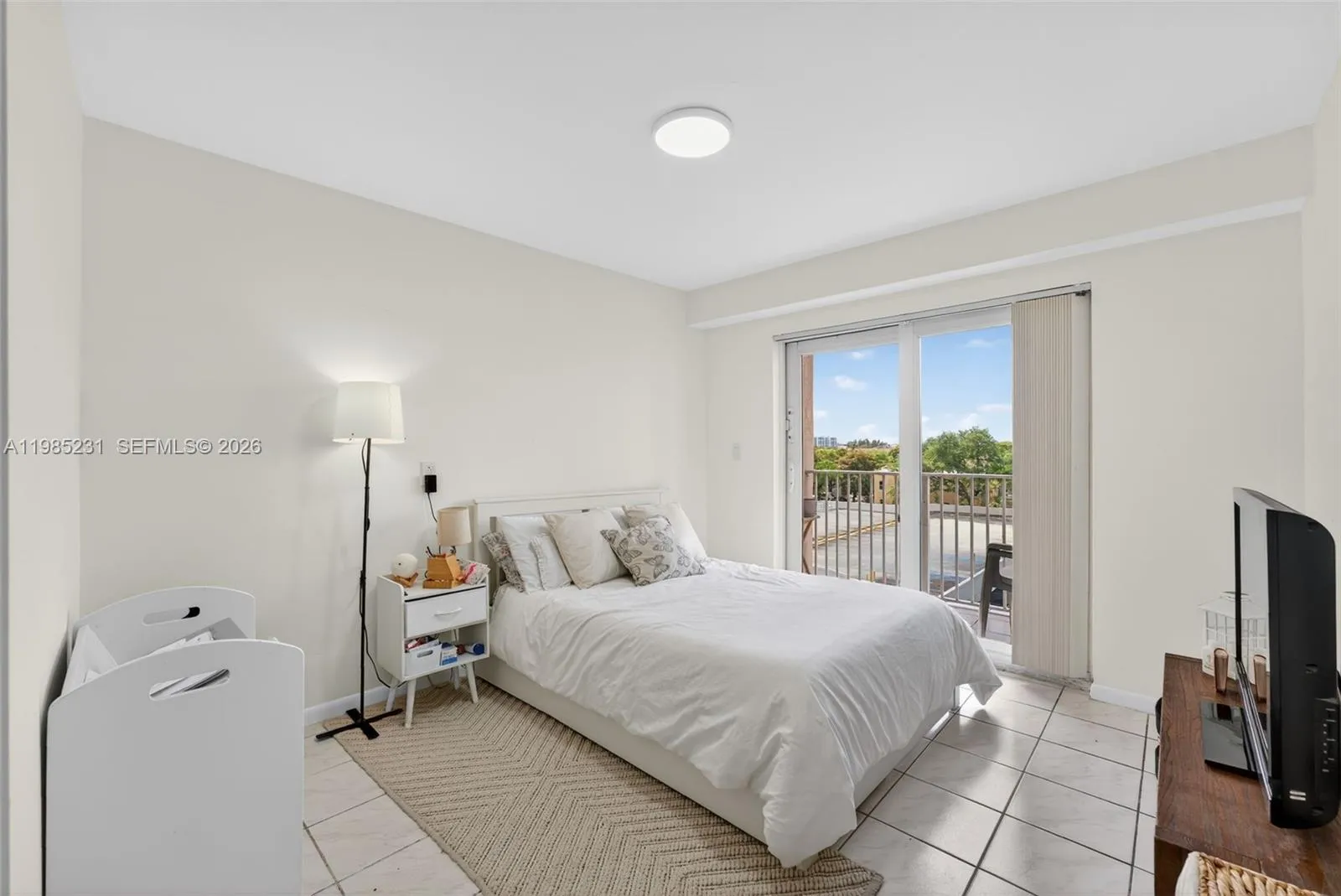 199 Sw 12th Ave 502b, Miami, Florida 33130, Miami, Florida 33130, 2 Bedrooms Bedrooms, ,2 BathroomsBathrooms,Residential Lease,For Rent,199 Sw 12th Ave 502b, Miami, Florida 33130,A11985231