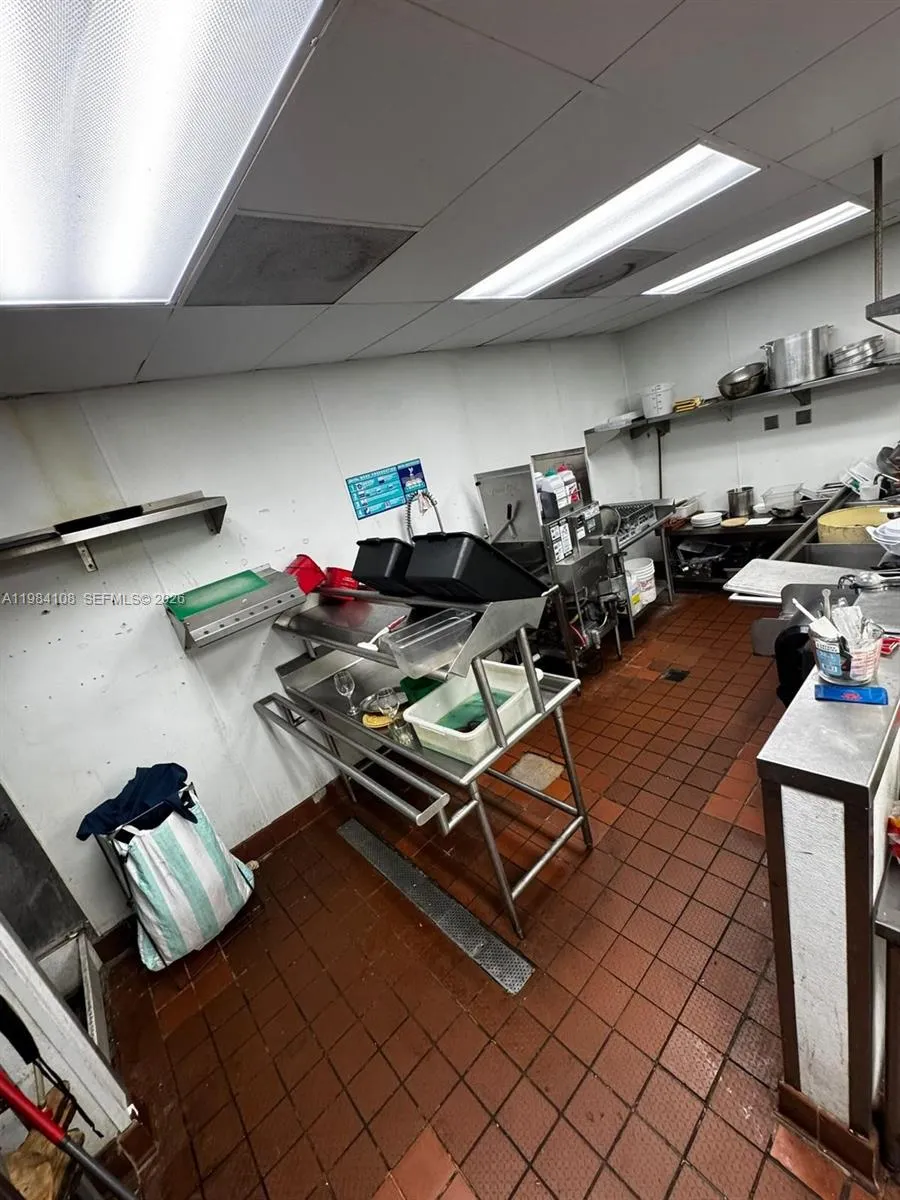 3825 W Hillsboro Blvd, Deerfield Beach, Florida 33, Deerfield Beach, Florida 33442, ,Business Opportunity,For Sale,3825 W Hillsboro Blvd, Deerfield Beach, Florida 33,A11984108