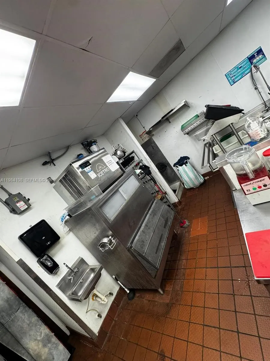 3825 W Hillsboro Blvd, Deerfield Beach, Florida 33, Deerfield Beach, Florida 33442, ,Business Opportunity,For Sale,3825 W Hillsboro Blvd, Deerfield Beach, Florida 33,A11984108