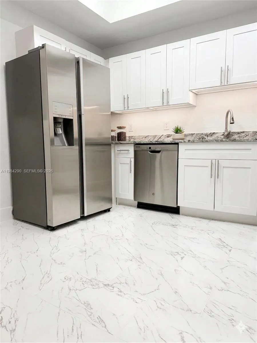 2801 Riverside Dr 204, Coral Springs, Florida 3306, Coral Springs, Florida 33065, 3 Bedrooms Bedrooms, ,2 BathroomsBathrooms,Residential Lease,For Rent,2801 Riverside Dr 204, Coral Springs, Florida 3306,A11984290