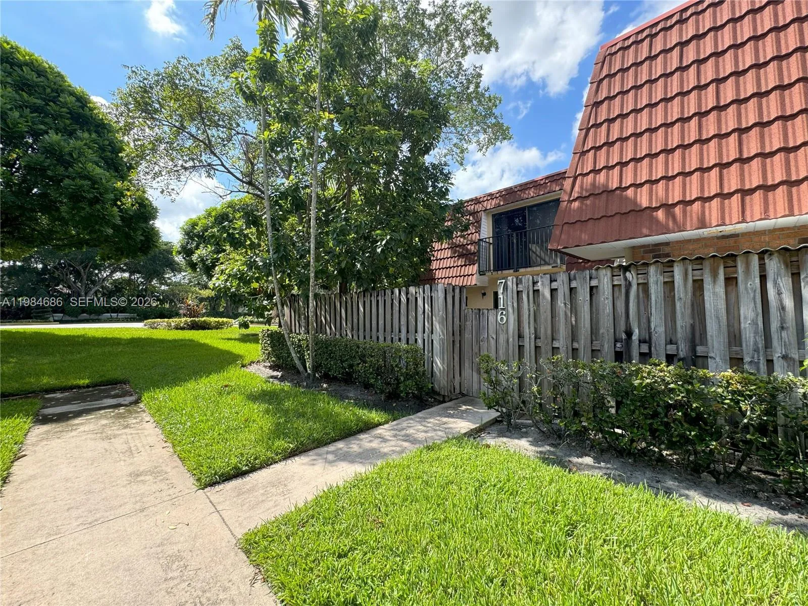 716 Nw 98th Way, Plantation, Florida 33324, Plantation, Florida 33324, 2 Bedrooms Bedrooms, ,2 BathroomsBathrooms,Residential,For Sale,716 Nw 98th Way, Plantation, Florida 33324,A11984686