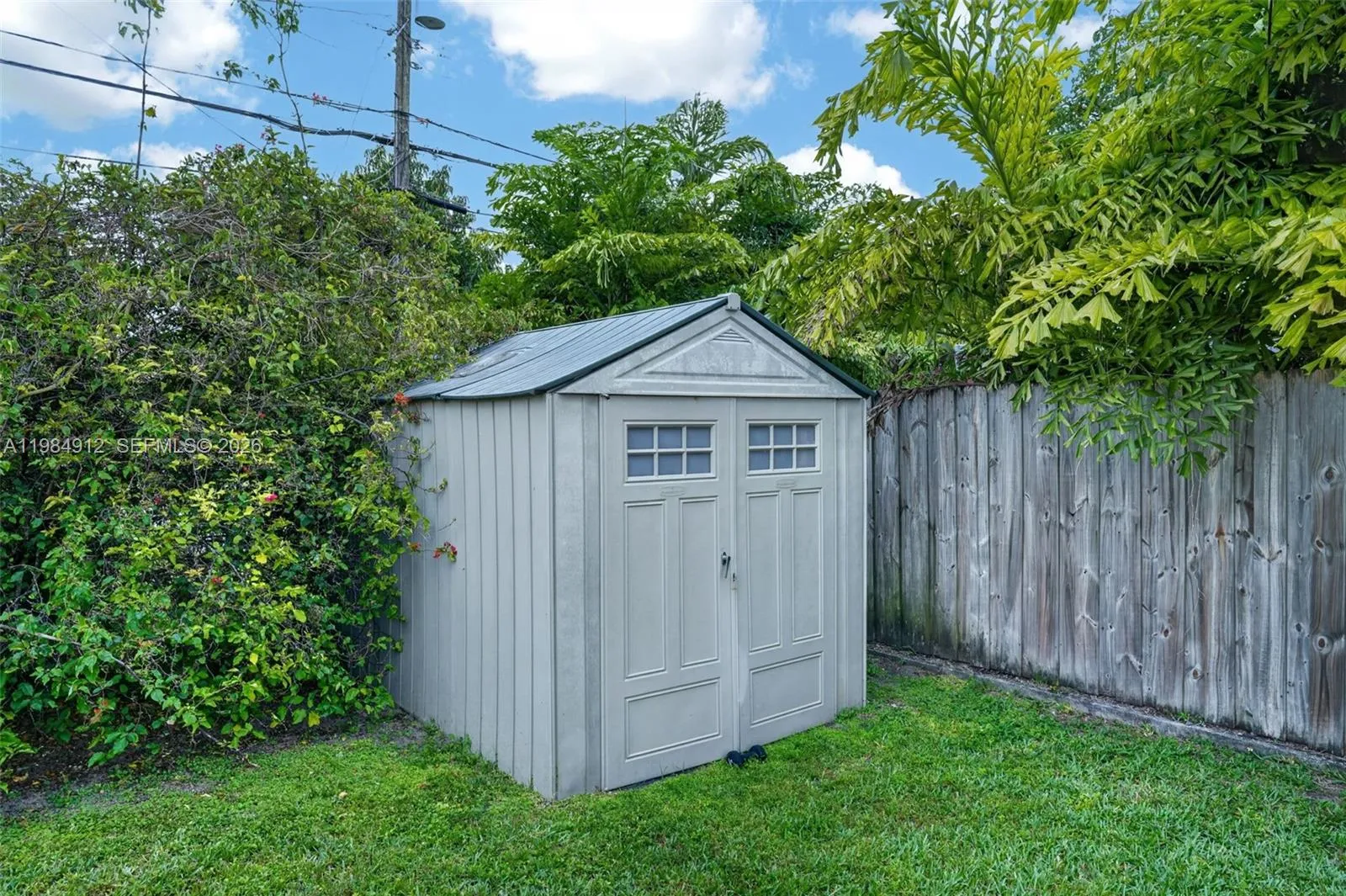 3900 Sw 67th Ave, Miami, Florida 33155, Miami, Florida 33155, 3 Bedrooms Bedrooms, ,2 BathroomsBathrooms,Residential,For Sale,3900 Sw 67th Ave, Miami, Florida 33155,A11984912