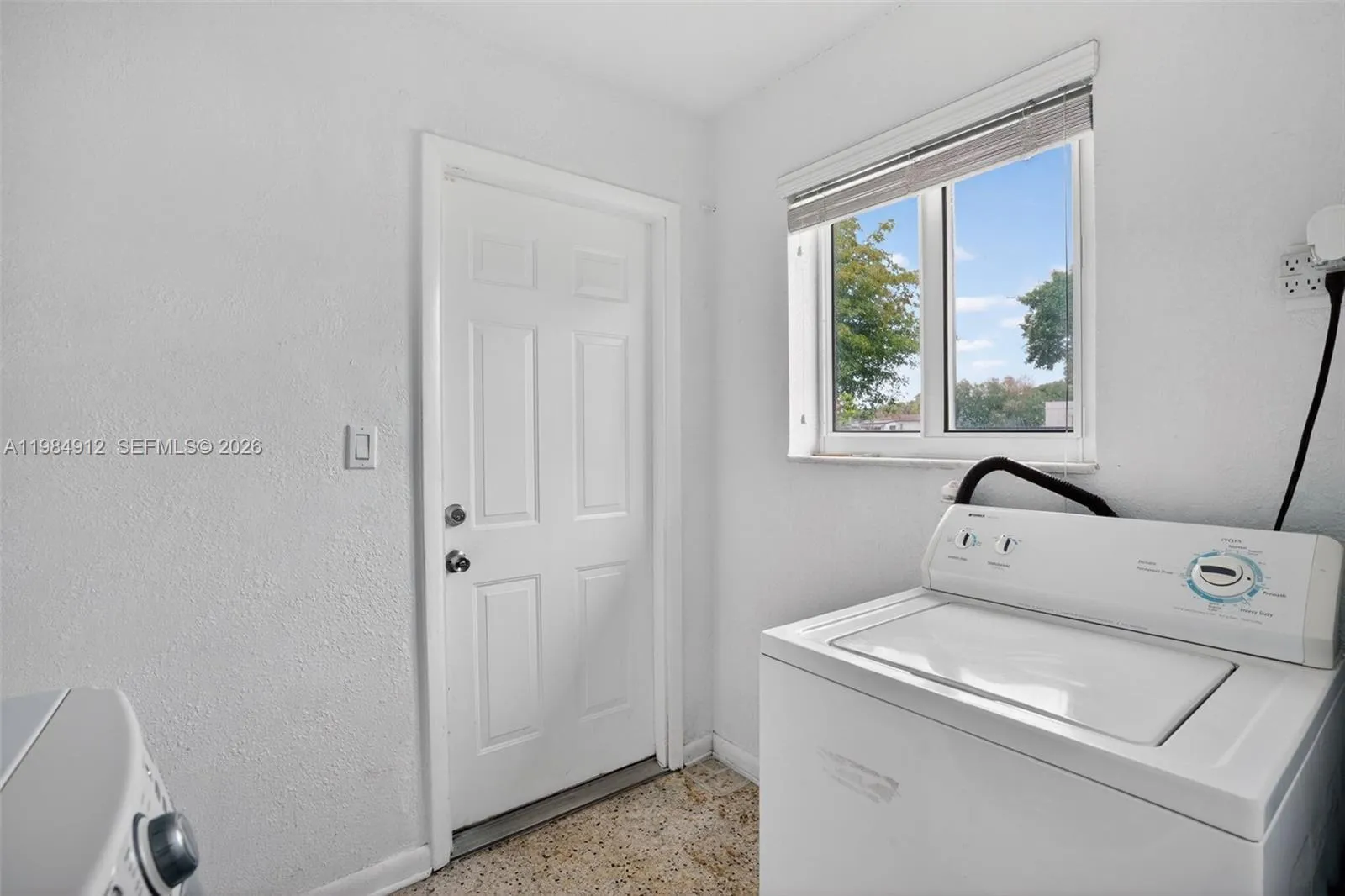 3900 Sw 67th Ave, Miami, Florida 33155, Miami, Florida 33155, 3 Bedrooms Bedrooms, ,2 BathroomsBathrooms,Residential,For Sale,3900 Sw 67th Ave, Miami, Florida 33155,A11984912