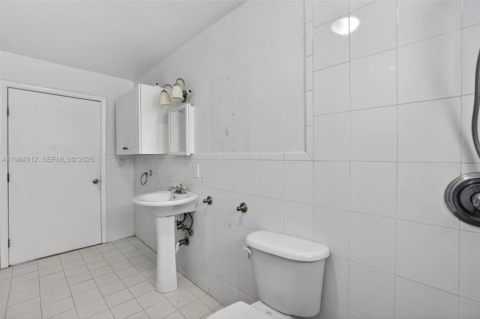 3900 Sw 67th Ave, Miami, Florida 33155, Miami, Florida 33155, 3 Bedrooms Bedrooms, ,2 BathroomsBathrooms,Residential,For Sale,3900 Sw 67th Ave, Miami, Florida 33155,A11984912