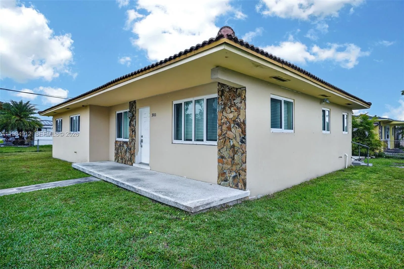 3900 Sw 67th Ave, Miami, Florida 33155, Miami, Florida 33155, 3 Bedrooms Bedrooms, ,2 BathroomsBathrooms,Residential,For Sale,3900 Sw 67th Ave, Miami, Florida 33155,A11984912