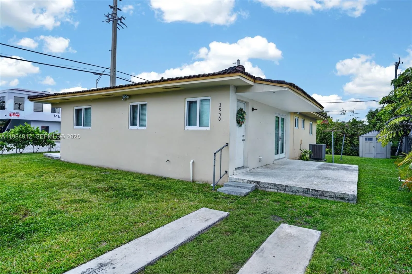 3900 Sw 67th Ave, Miami, Florida 33155, Miami, Florida 33155, 3 Bedrooms Bedrooms, ,2 BathroomsBathrooms,Residential,For Sale,3900 Sw 67th Ave, Miami, Florida 33155,A11984912