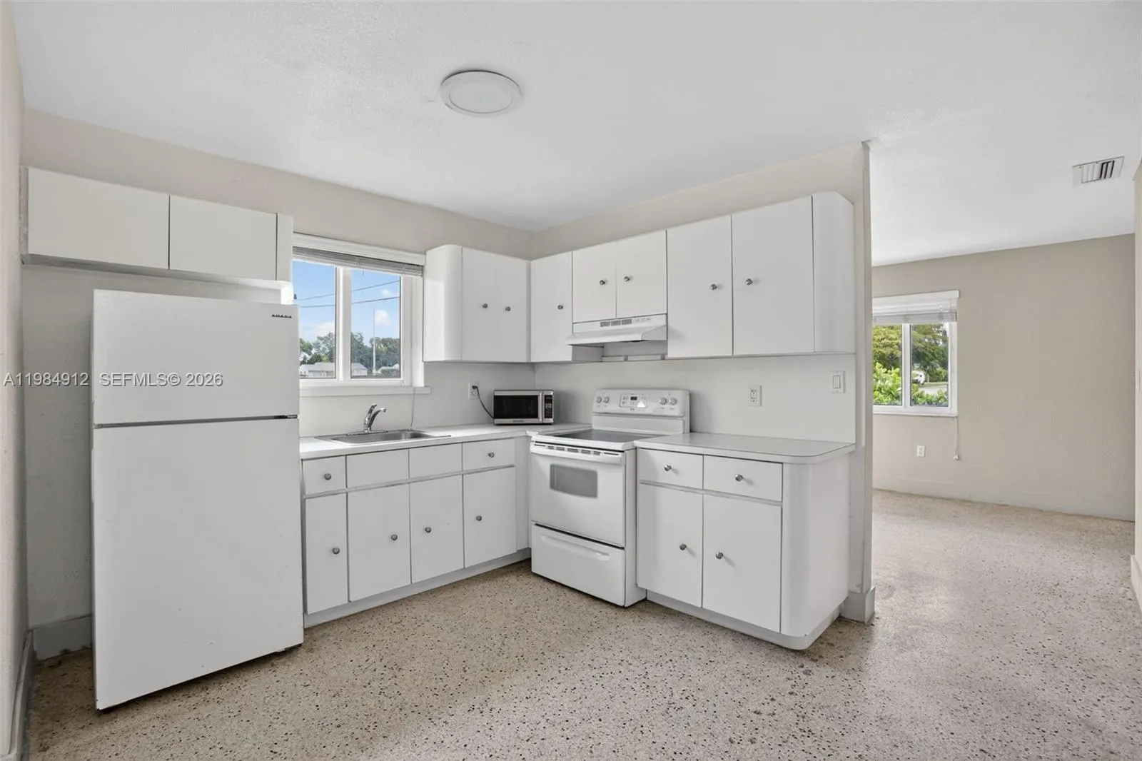 3900 Sw 67th Ave, Miami, Florida 33155, Miami, Florida 33155, 3 Bedrooms Bedrooms, ,2 BathroomsBathrooms,Residential,For Sale,3900 Sw 67th Ave, Miami, Florida 33155,A11984912
