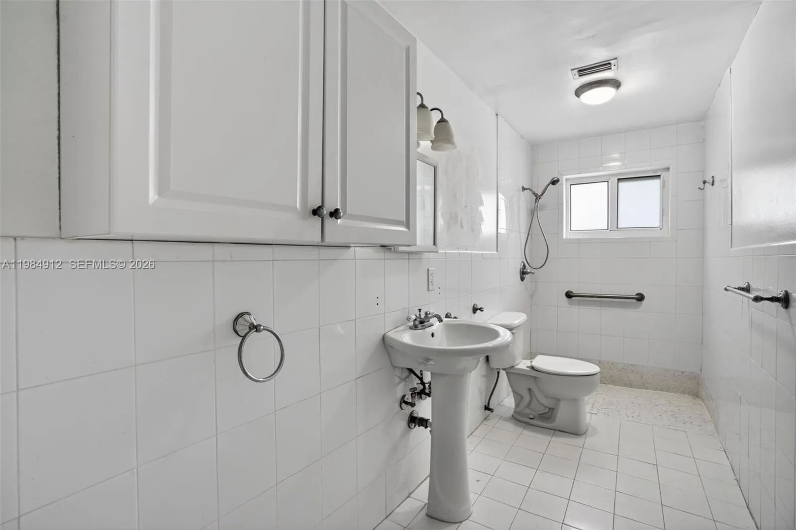 3900 Sw 67th Ave, Miami, Florida 33155, Miami, Florida 33155, 3 Bedrooms Bedrooms, ,2 BathroomsBathrooms,Residential,For Sale,3900 Sw 67th Ave, Miami, Florida 33155,A11984912