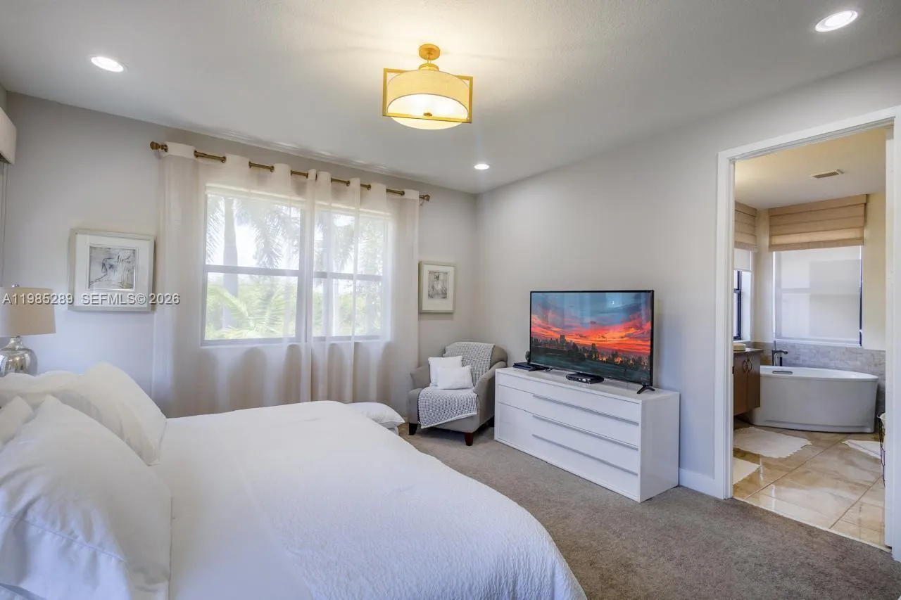9602 W 35th Ln 0, Hialeah, Florida 33018, Hialeah, Florida 33018, 4 Bedrooms Bedrooms, ,3 BathroomsBathrooms,Residential Lease,For Rent,9602 W 35th Ln 0, Hialeah, Florida 33018,A11985289