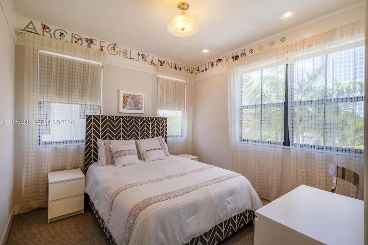 9602 W 35th Ln 0, Hialeah, Florida 33018, Hialeah, Florida 33018, 4 Bedrooms Bedrooms, ,3 BathroomsBathrooms,Residential Lease,For Rent,9602 W 35th Ln 0, Hialeah, Florida 33018,A11985289