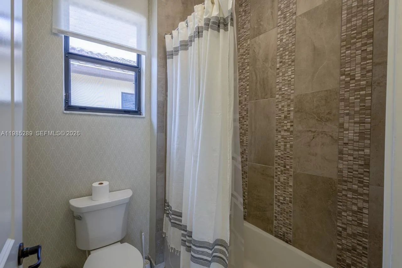 9602 W 35th Ln 0, Hialeah, Florida 33018, Hialeah, Florida 33018, 4 Bedrooms Bedrooms, ,3 BathroomsBathrooms,Residential Lease,For Rent,9602 W 35th Ln 0, Hialeah, Florida 33018,A11985289