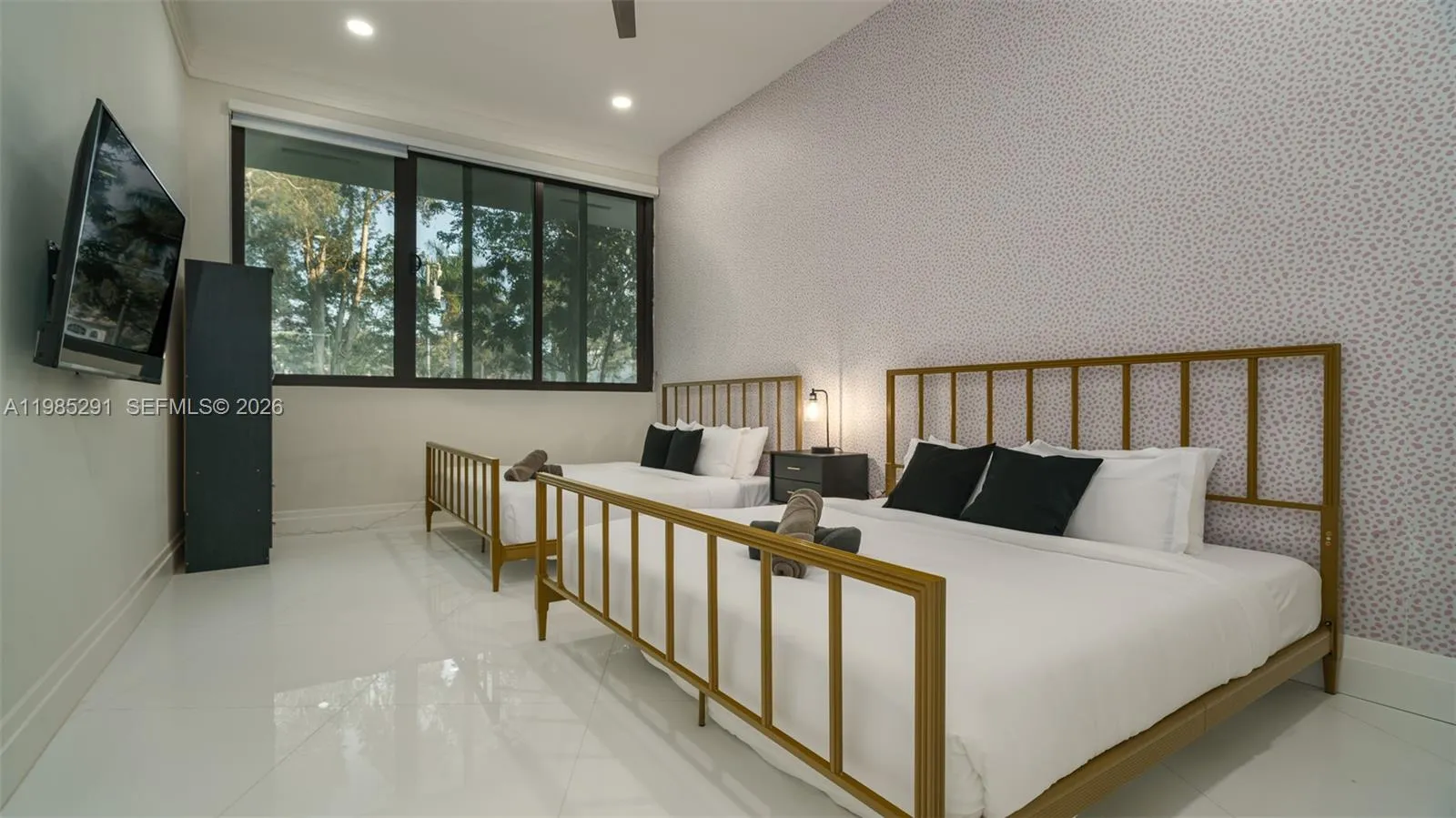 11861 Nw 4th St, Plantation, Florida 33325, Plantation, Florida 33325, 9 Bedrooms Bedrooms, ,6 BathroomsBathrooms,Residential,For Sale,11861 Nw 4th St, Plantation, Florida 33325,A11985291