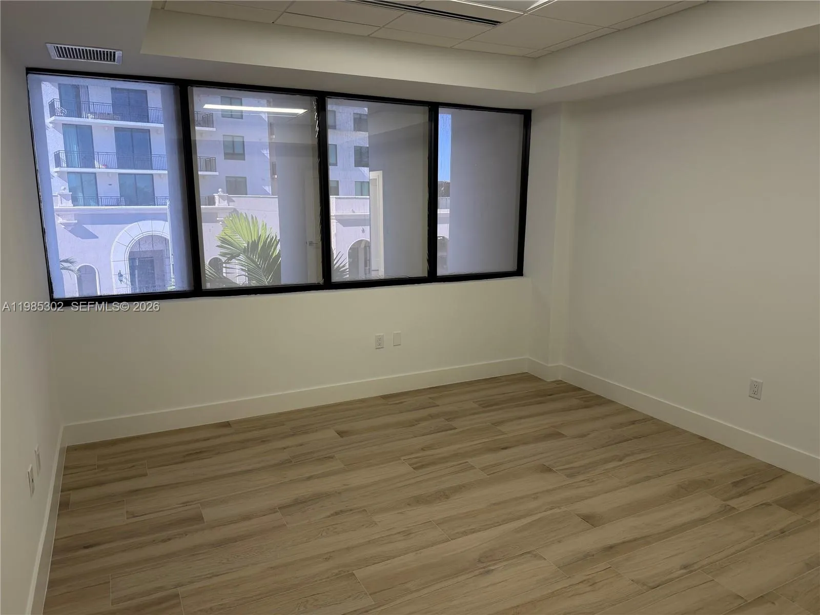 1313 Ponce De Leon Blvd 301, Coral Gables, Florida, Coral Gables, Florida 33134, ,Commercial Lease,For Rent,1313 Ponce De Leon Blvd 301, Coral Gables, Florida,A11985302